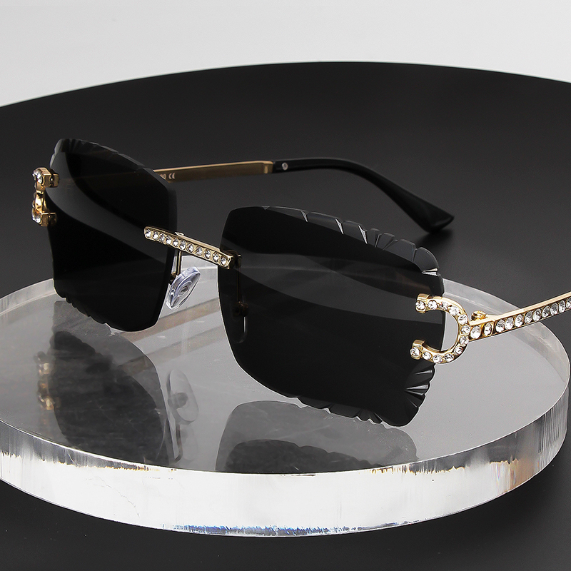 Fashion Rimless Square Sunglas - Luxury Lifestyle Products review and price